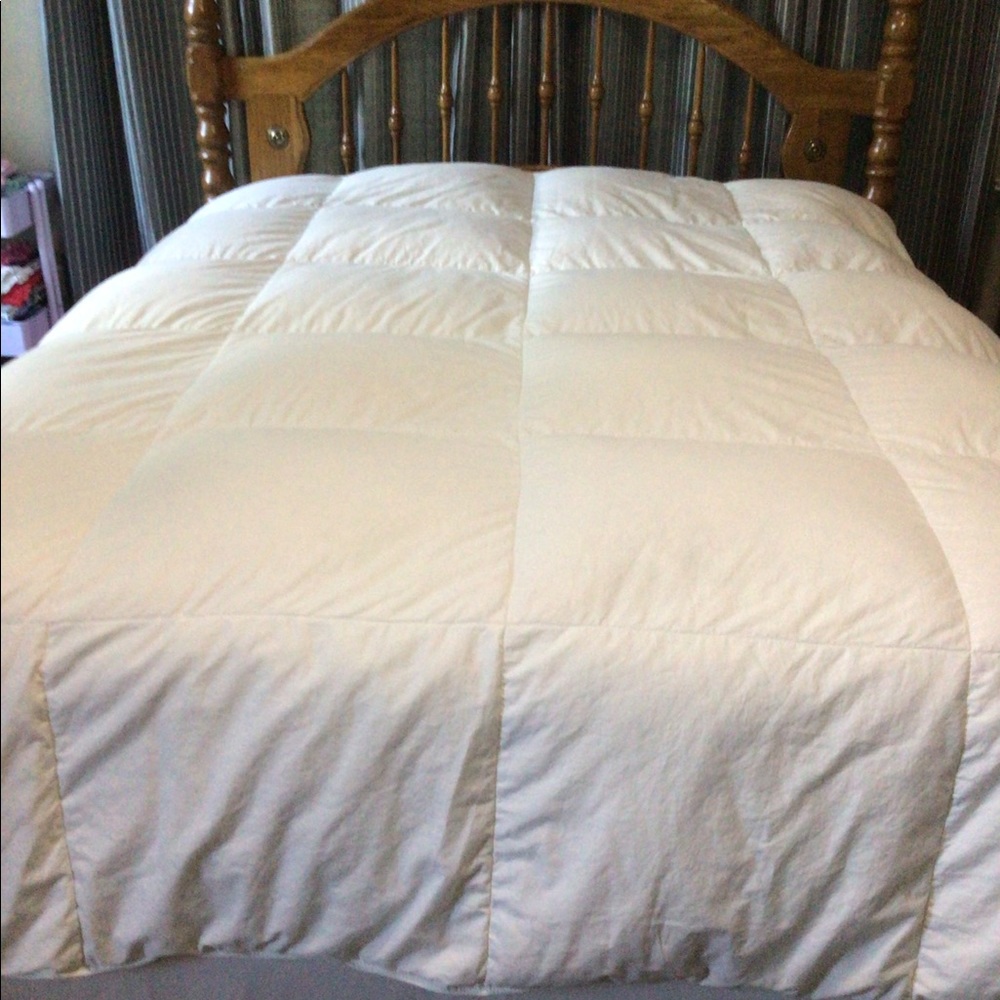 EDDIE BAUER HOME DOWN TOPPER